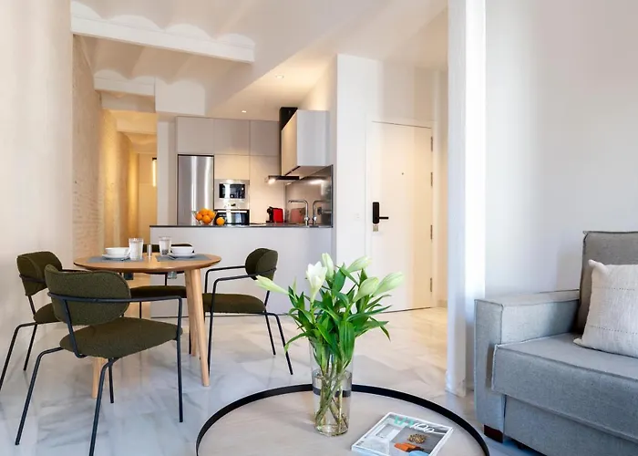 Magno San Gil - Shared Jacuzzi Apartment Seville